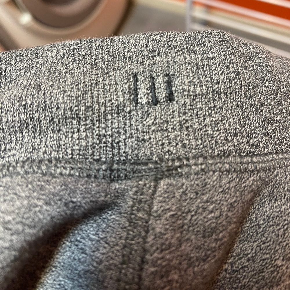Men’s gray, lululemon sweats XL Tall *